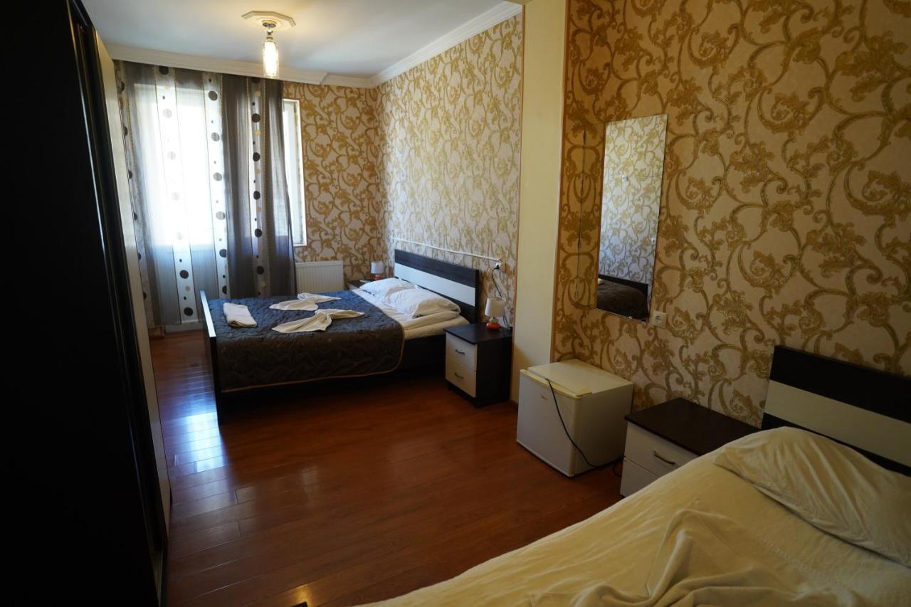 Imperator 1 Hotel Kutaisi Exterior photo
