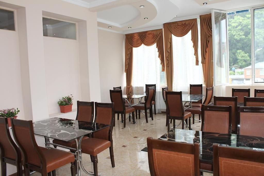 Imperator 1 Hotel Kutaisi Exterior photo